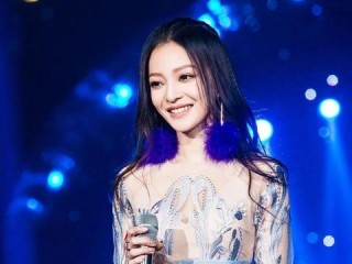流量与实力的碰撞，谢娜们的唱功仅粉丝可见